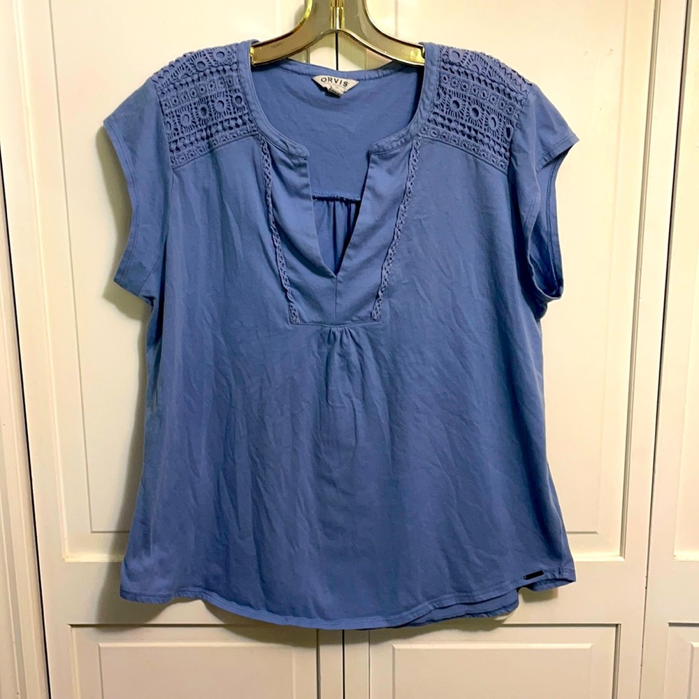 ORVIS brand Blue V neck ornate casual top SZ-XL smoke free